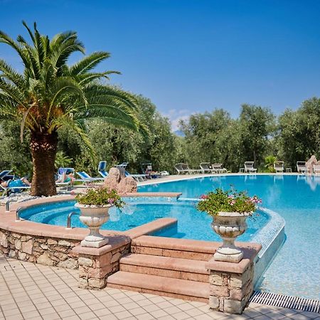 Hotel San Carlo مالتشيزينيه المظهر الخارجي الصورة