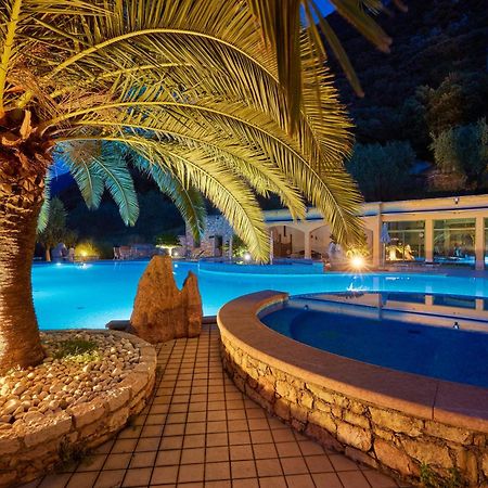 Hotel San Carlo مالتشيزينيه المظهر الخارجي الصورة