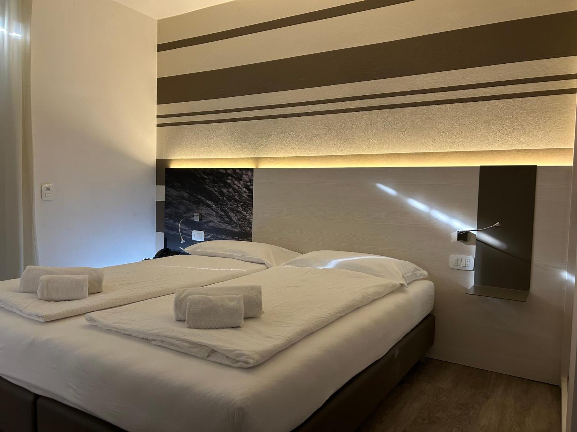 Hotel San Carlo مالتشيزينيه المظهر الخارجي الصورة